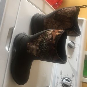 Muck boots